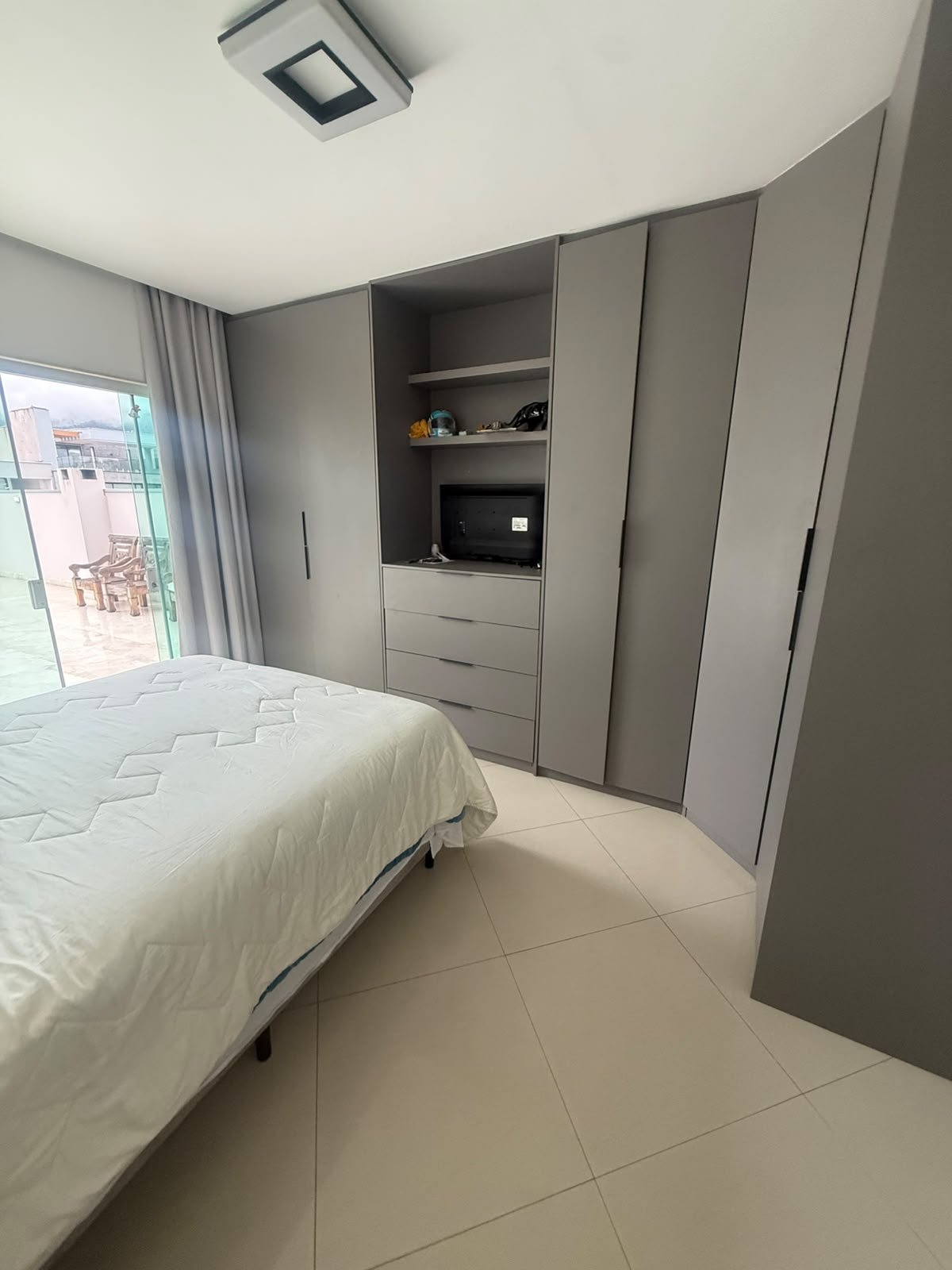 Casa ampla e sofisticada com sótão para aluguel em condomínio fechado - foto 25